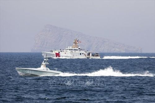 Nguy cơ đóng cửa Eo biển Hormuz phủ bóng đen lên các nền kinh tế châu Á
