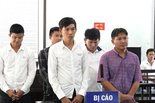 Tổ chức cho 235 người trốn đi nước ngoài, 5 bị cáo lĩnh án