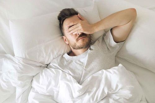 Ngủ đủ 8 tiếng nhưng buổi sáng thức dậy vẫn mệt, căn nguyên do đâu?