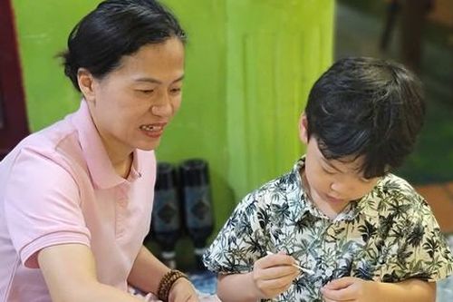 Kết hợp nghệ thuật với tái chế