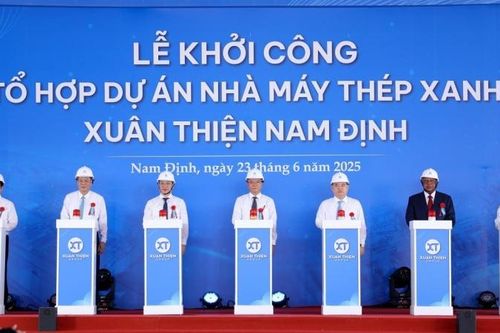 Thép xanh Nam Định lăn bánh