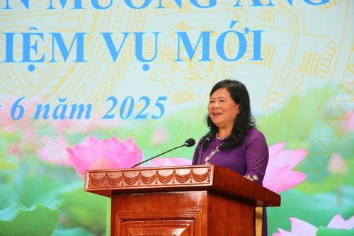 Mường Ảng gặp mặt cán bộ trước khi sắp xếp tổ chức bộ máy chính quyền 2 cấp