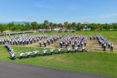 Chăm lo đời sống tinh thần cho bộ đội