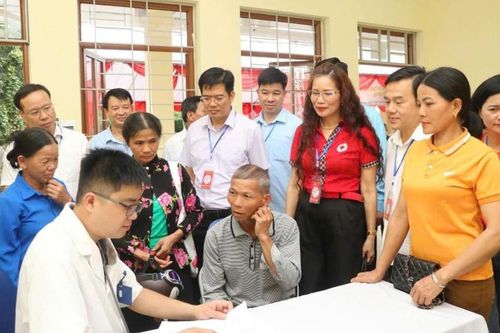 Tận tâm những từ mẫu trẻ