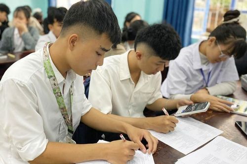 Đọc kỹ đề, làm cẩn thận