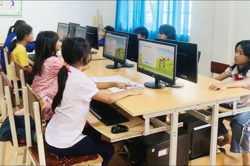Trẻ em với công nghệ số: Cơ hội và rủi ro