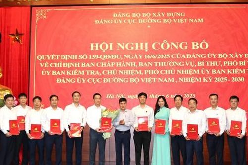 Công bố quyết định về nhân sự Đảng ủy Cục Đường bộ VN nhiệm kỳ 2025-2030
