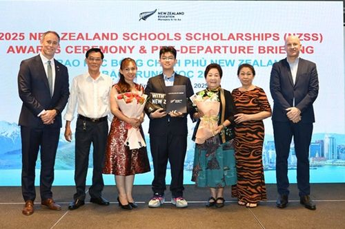 20 học sinh trung học xuất sắc nhận học bổng Chính phủ New Zealand