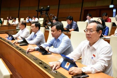 Sửa Luật Cán bộ, công chức, khuyến khích nhân tài phát triển theo con đường chuyên môn, nghiệp vụ