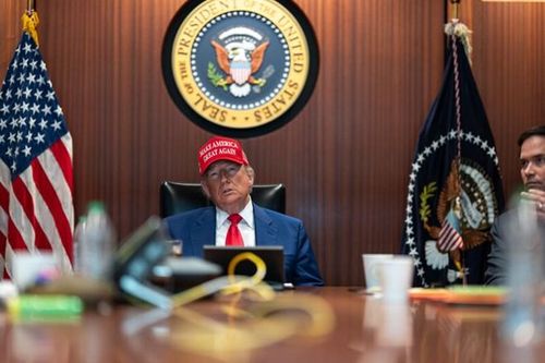 Ông Trump tuyên bố Iran-Israel đạt thỏa thuận ngừng bắn