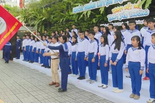 'Chiến sĩ' nhí tham gia khóa huấn luyện học kỳ quân đội