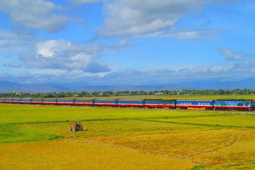 Hành trình đường sắt Bắc-Nam 'tuyệt vời nhất thế giới' 2025