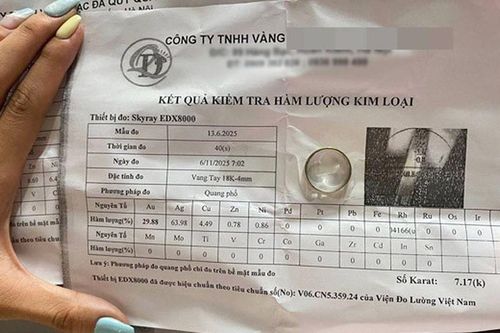Mua vàng 18k, lúc đem bán, cô gái ngỡ ngàng vì không đủ hàm lượng vàng 10K