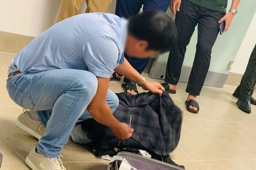 Nói đùa có bom khi xuống máy bay, hành khách bị phạt 4 triệu đồng