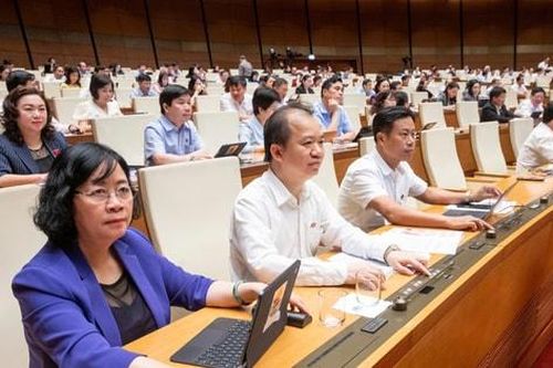 Công chức không được đăng tải, phát tán, phát ngôn thông tin sai lệch