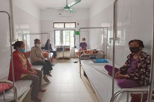 Các cơ sở y tế Hà Tĩnh tăng cường chống nóng cho bệnh nhân
