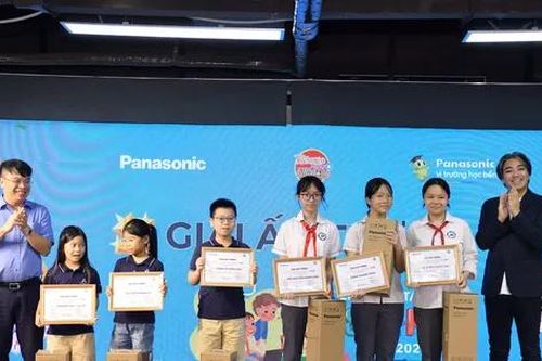 Cùng em sáng tạo STEM 2025: Vinh danh và tiếp lửa đam mê cho thế hệ trẻ