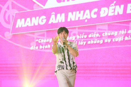 Mang âm nhạc tới Bệnh viện: Chào mừng Ngày gia đình Việt Nam tại Bệnh viện E