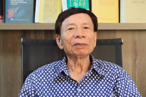Phạm Đình Ân - Không chỉ một tiếng thầm thân phận