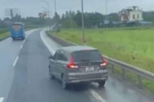 Lùi xe trên cao tốc, nữ tài xế bị phạt 35 triệu đồng