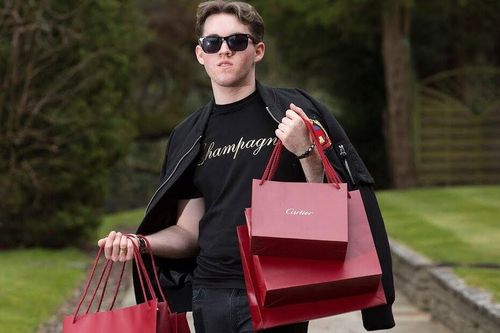 Lối sống 'phông bạt' của rich kid lừa đảo bán túi Hermès