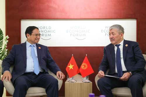 Thủ tướng đề xuất kết nối đường sắt với Kyrgyzstan và các nước Trung Á
