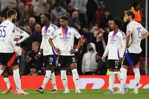 CLB từng 7 lần liên tiếp vô địch Ligue 1 bị giáng xuống Ligue 2 vì khủng hoảng tài chính