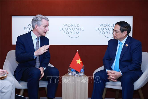 Thủ tướng Phạm Minh Chính làm việc với các tập đoàn và quỹ đầu tư phát triển công nghệ