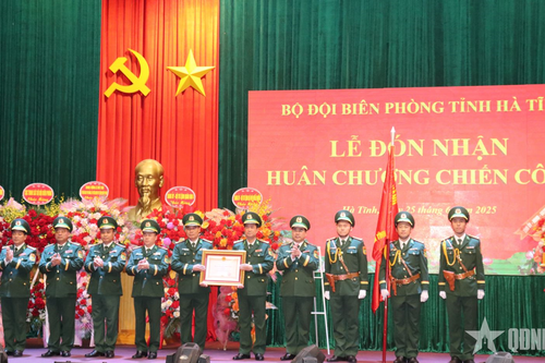 Bộ đội Biên phòng tỉnh Hà Tĩnh đón nhận Huân chương Chiến công hạng Nhì
