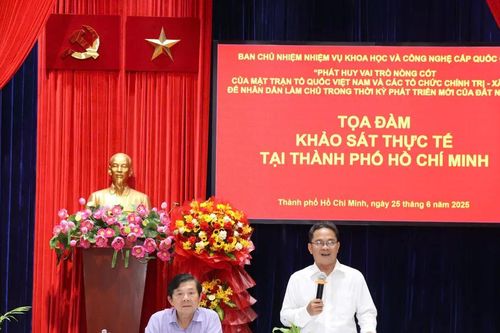 Cầu nối quan trọng phát huy quyền làm chủ của nhân dân