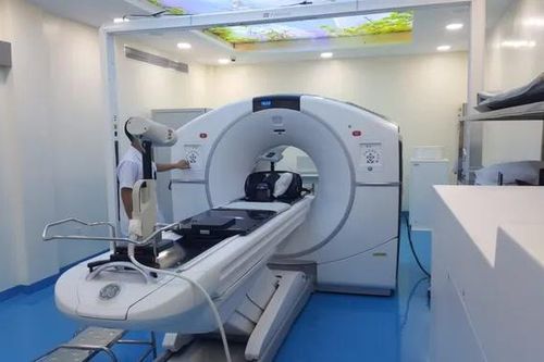 Khi máy PET/CT triệu đô 'trùm mền'
