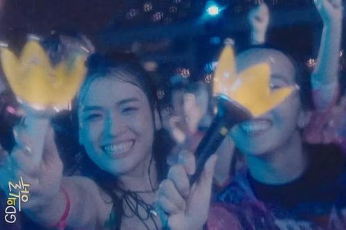 Danh tính fangirl Việt xuất hiện trong vlog của G-Dragon