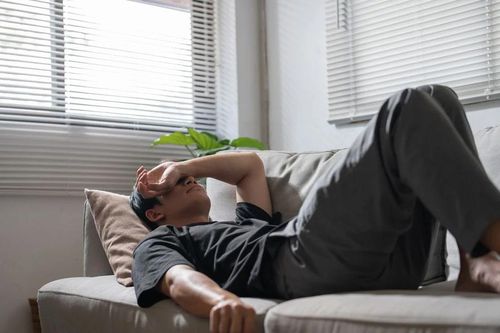 Thói quen 'ngủ nướng' và những hậu quả khôn lường