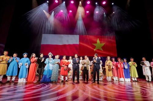 Chương trình nghệ thuật đặc biệt kỷ niệm 75 năm thiết lập quan hệ ngoại giao Việt Nam-Ba Lan