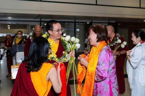 Đoàn Phật giáo Nepal đến tham quan tổ chức Pháp hội tại Việt Nam