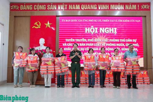 Nâng cao ý thức chấp hành pháp luật cho nhân dân biên giới biển Hải Phòng