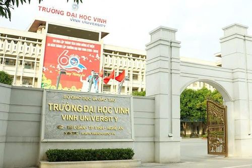 Kỷ luật cảnh cáo 2 cán bộ Trường Đại học Vinh bị sinh viên tố 'gạ tình'