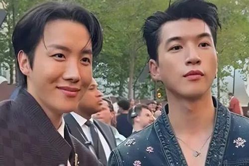 Hieuthuhai xin chụp hình cùng j-hope (BTS) gây sốt