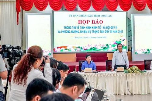 254 cán bộ từ Tây Ninh đến Long An làm việc không phải lo chỗ ở