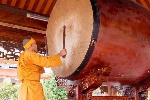 Hơn 18.000 ngôi chùa trên cả nước cử hành 3 hồi chuông, trống bát nhã vào sáng 1/7