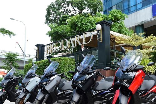 XMAX 300 - xe tay ga thể thao phục vụ 'Thành phố mở rộng, hành trình dài hơn'