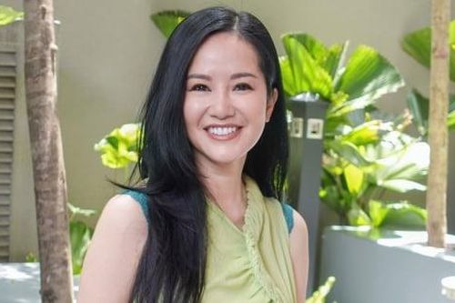 Một ngày điều trị ung thư bận rộn mà bình yên của diva Hồng Nhung