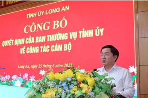 Tỉnh ủy Long An công bố các Quyết định về công tác cán bộ
