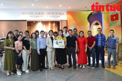 Báo Tin tức và Dân tộc tìm về 'địa chỉ đỏ' của báo chí Việt Nam