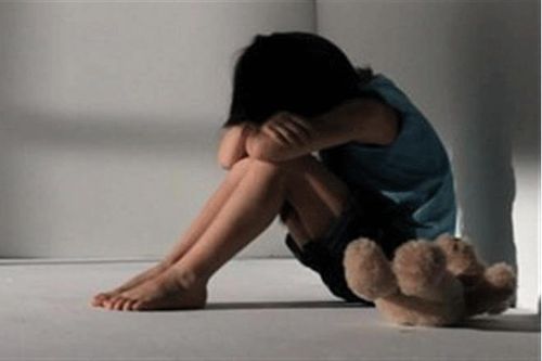 Gia đình đóng vai trò quan trọng trong điều trị chứng lo âu, trầm cảm ở trẻ em