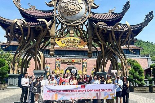 Emirates đưa các đoàn famtrip lữ hành châu Âu, Thái Lan đến Đà Nẵng