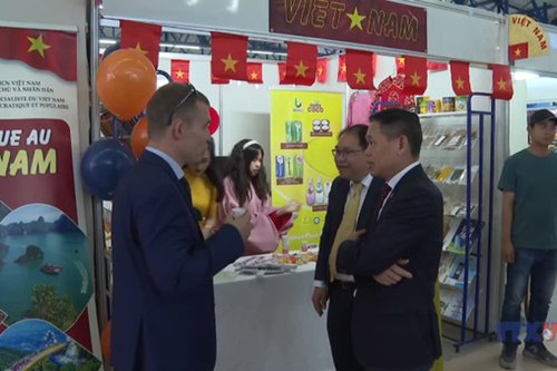 Quảng bá sản phẩm Việt tại Hội chợ quốc tế Algiers
