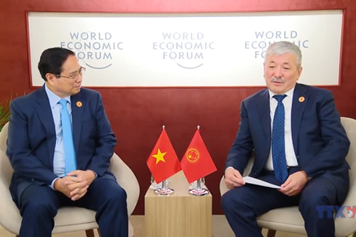 Thủ tướng Phạm Minh Chính gặp Thủ tướng Kyrgyzstan