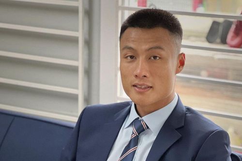 Mạc Hồng Quân nhận được sự động viên kịp thời trước nỗi buồn rớt hạng