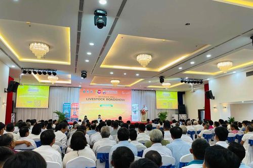 Vietstock tổ chức chuỗi hội thảo đầu bờ - Kết nối tri thức ngành chăn nuôi